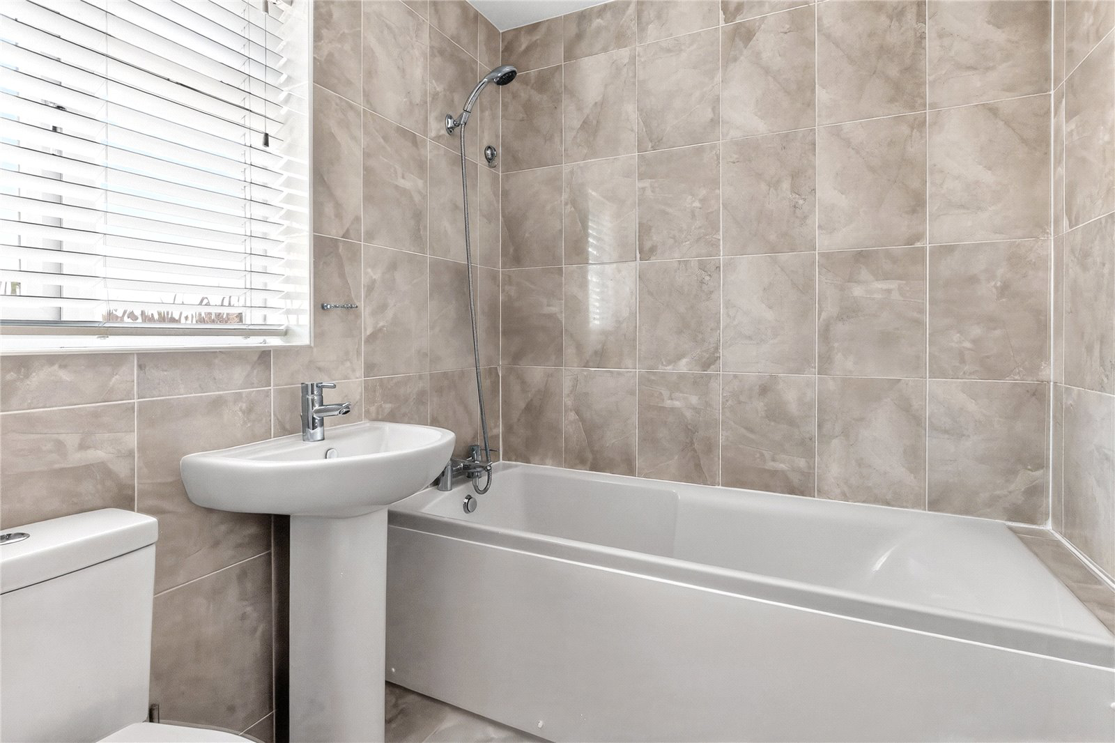 Mary Mead, Warfield, Bracknell, Berkshire, RG42, photo 6