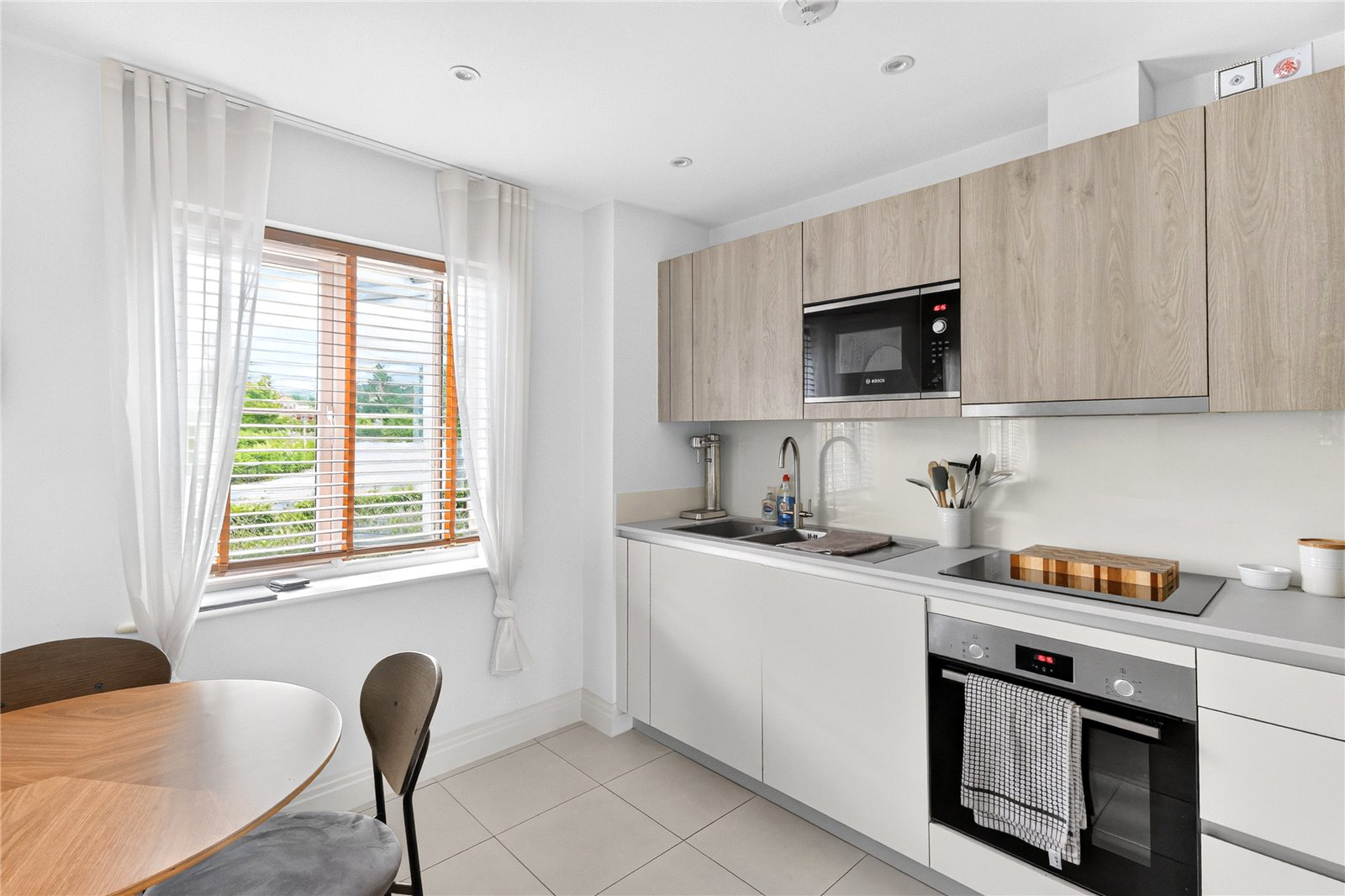 Buddery Close, Warfield, Bracknell, Berkshire, RG42, photo 5