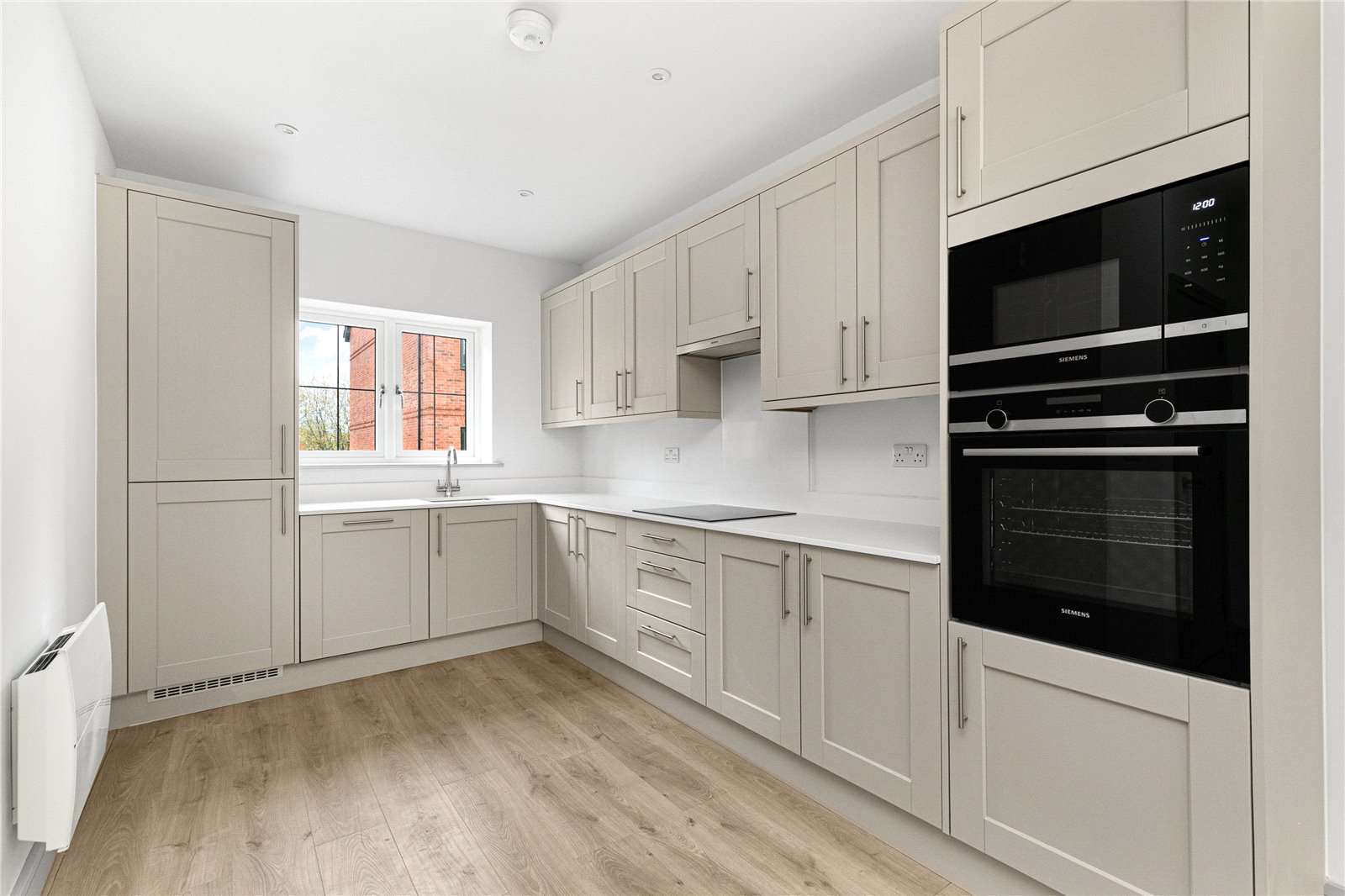 London Road, Binfield, Bracknell, Berkshire, RG42, photo 2