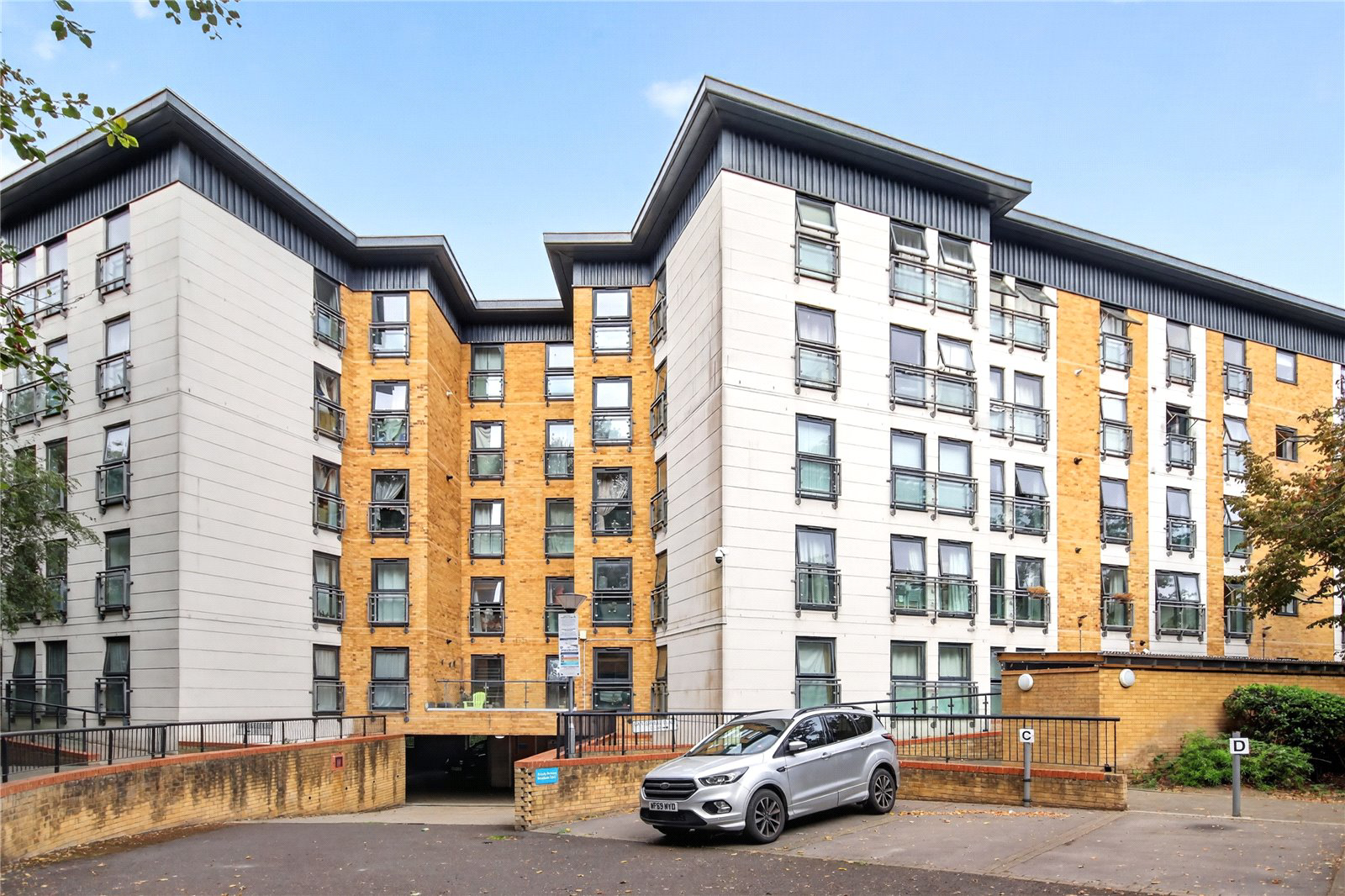 Mount Lane, Bracknell, Berkshire, RG12