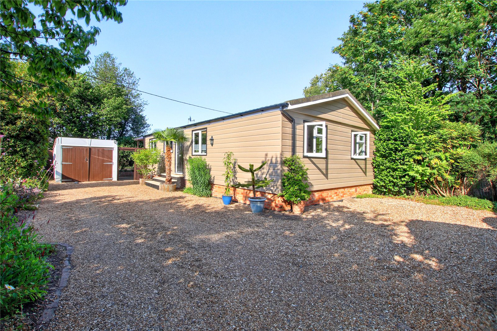 The Larches, Warfield Park, Bracknell, Berkshire, RG42