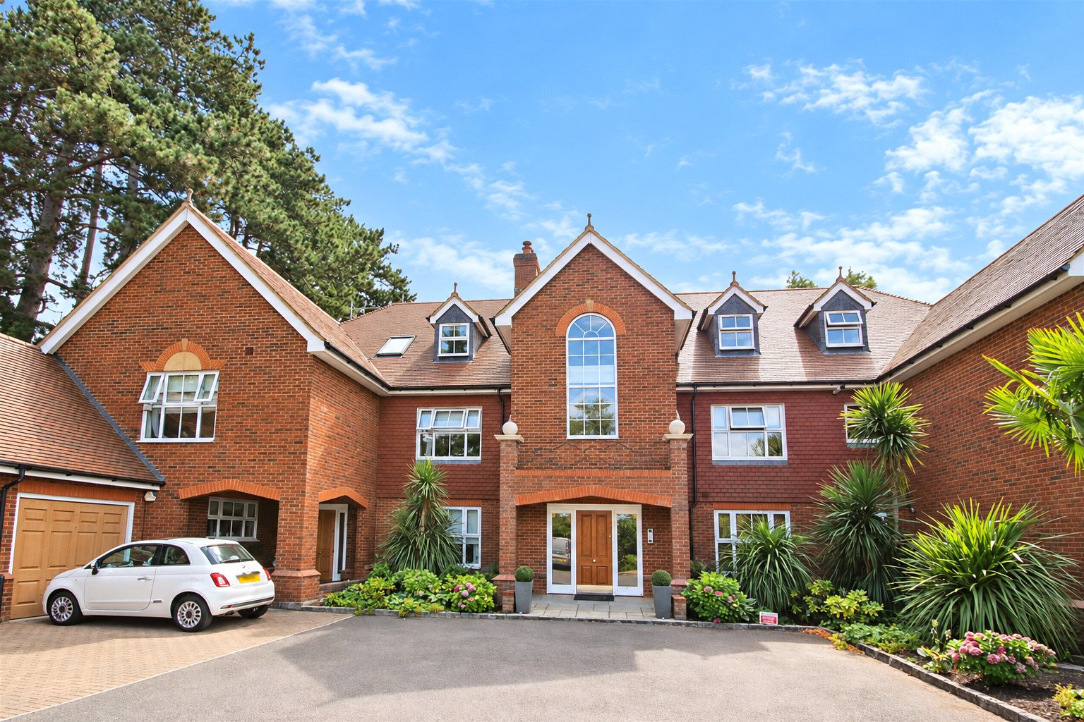 Lady Margaret Road, Ascot, Berkshire, SL5
