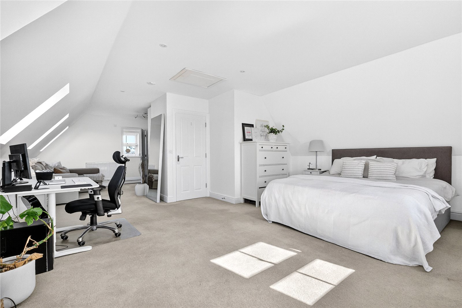 Siskin Gate, Bracknell, Berkshire, RG12, photo 9