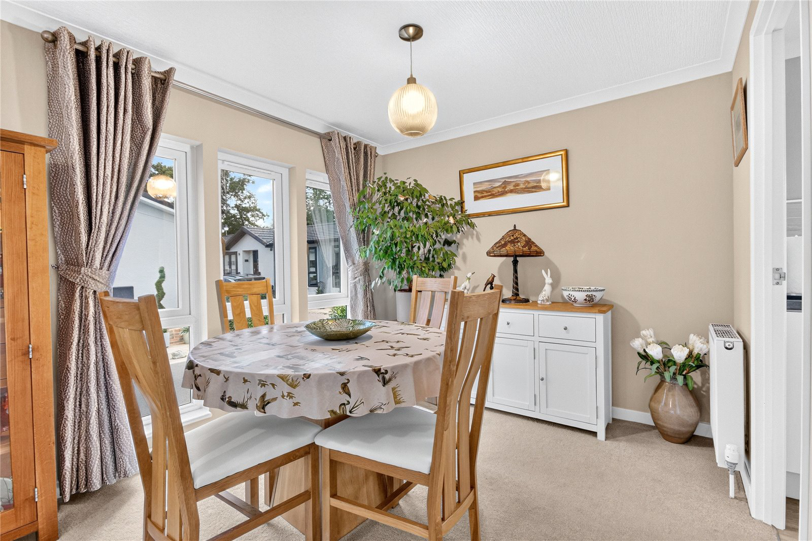 Victoria Gardens, Barkham Ride, Finchampstead, Wokingham, RG40, photo 6