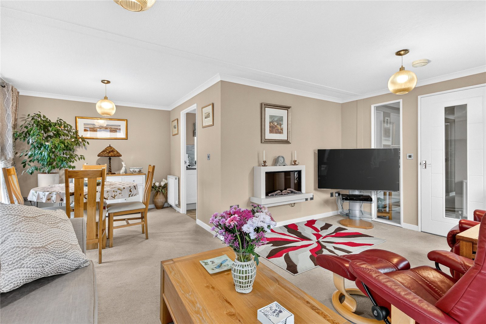 Victoria Gardens, Barkham Ride, Finchampstead, Wokingham, RG40, photo 5