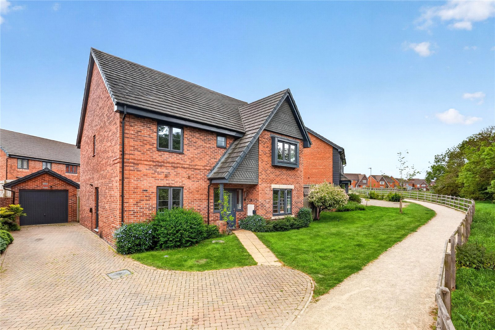 Bonsey Lane, Binfield, Bracknell, Berkshire, RG42