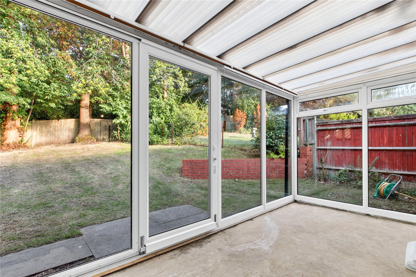 Napier Close, Crowthorne, Berkshire, RG45, photo 4