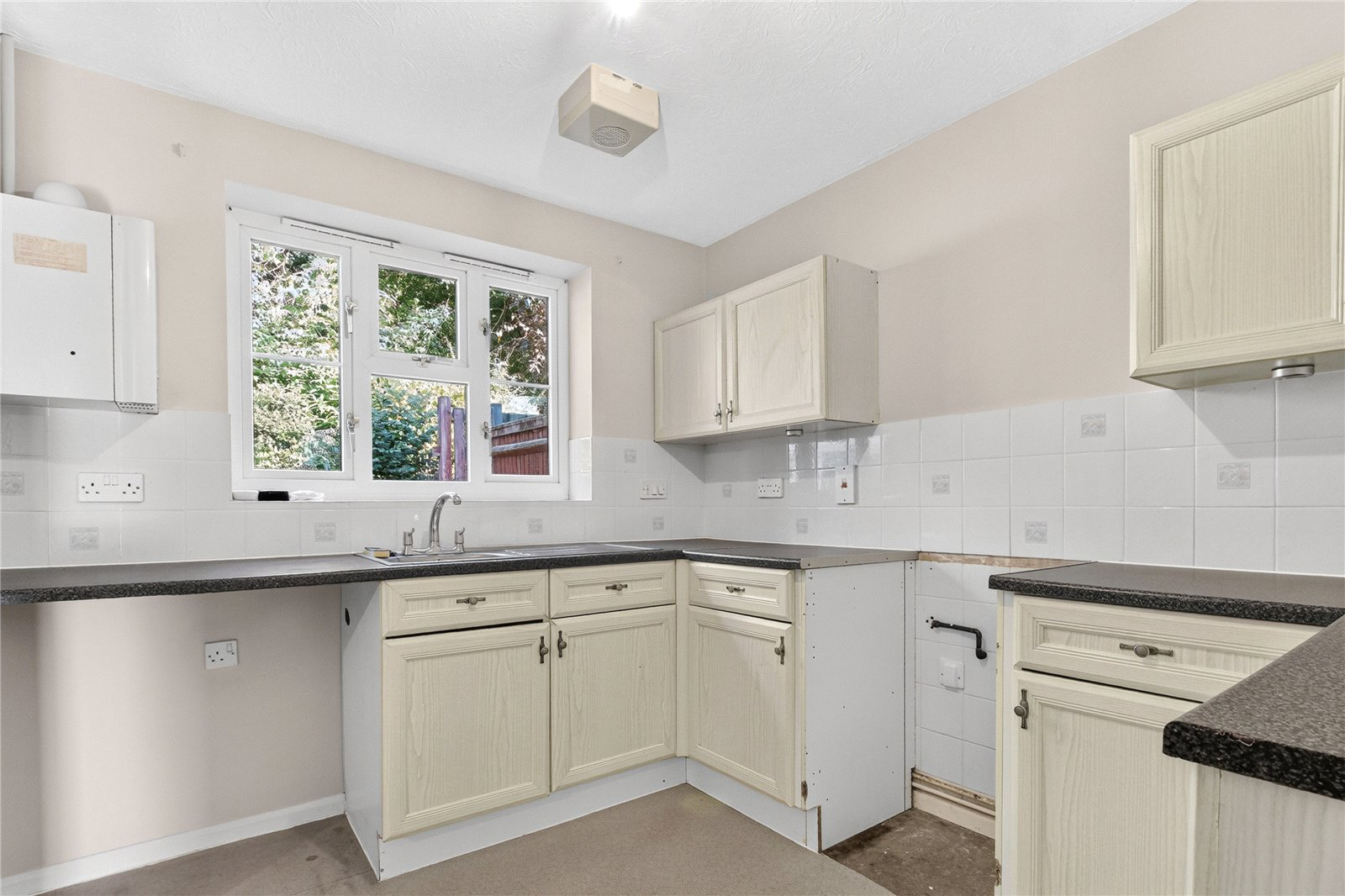 Napier Close, Crowthorne, Berkshire, RG45, photo 2