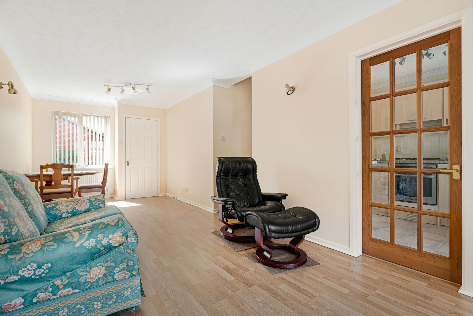 Abingdon Close, Thame, Oxfordshire, OX9, photo 6