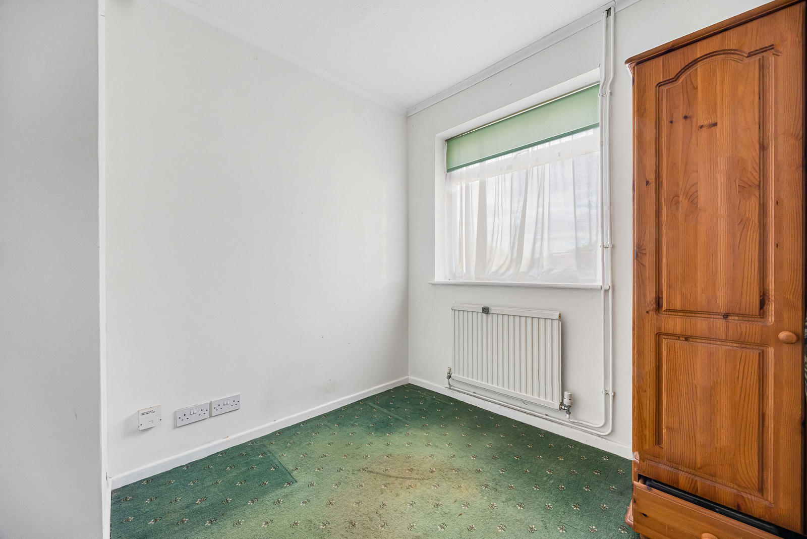 Sun Crescent, Oakley, Aylesbury, Buckinghamshire, HP18, photo 8