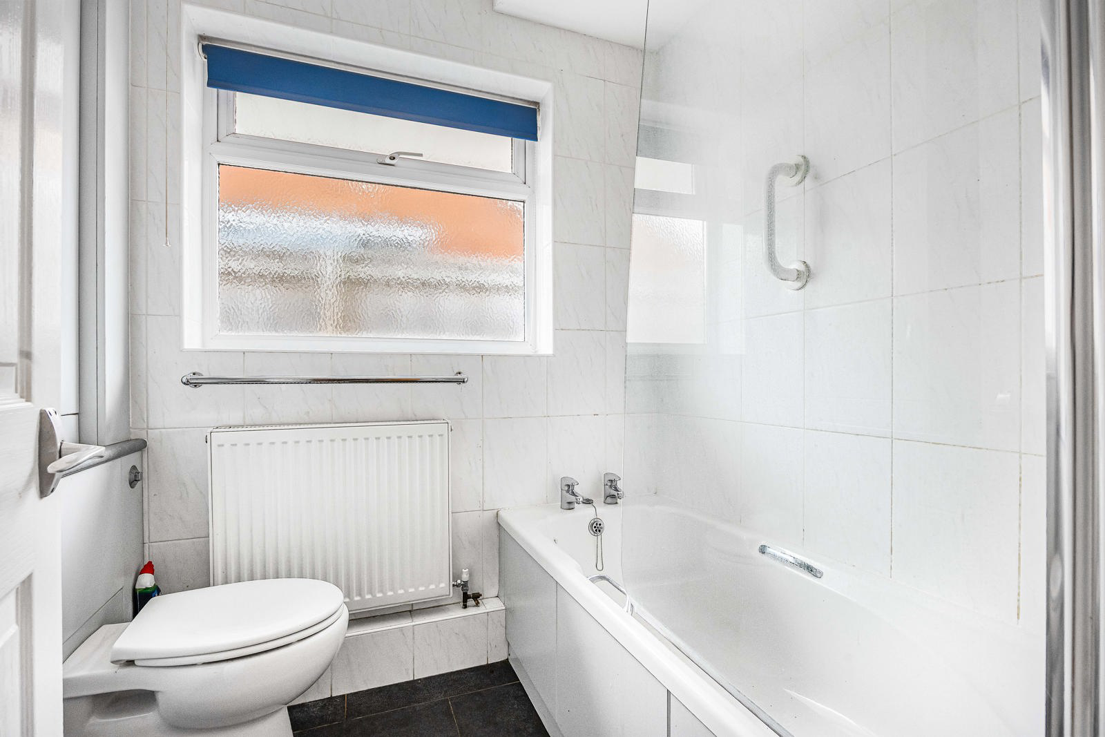 Sun Crescent, Oakley, Aylesbury, Buckinghamshire, HP18, photo 9