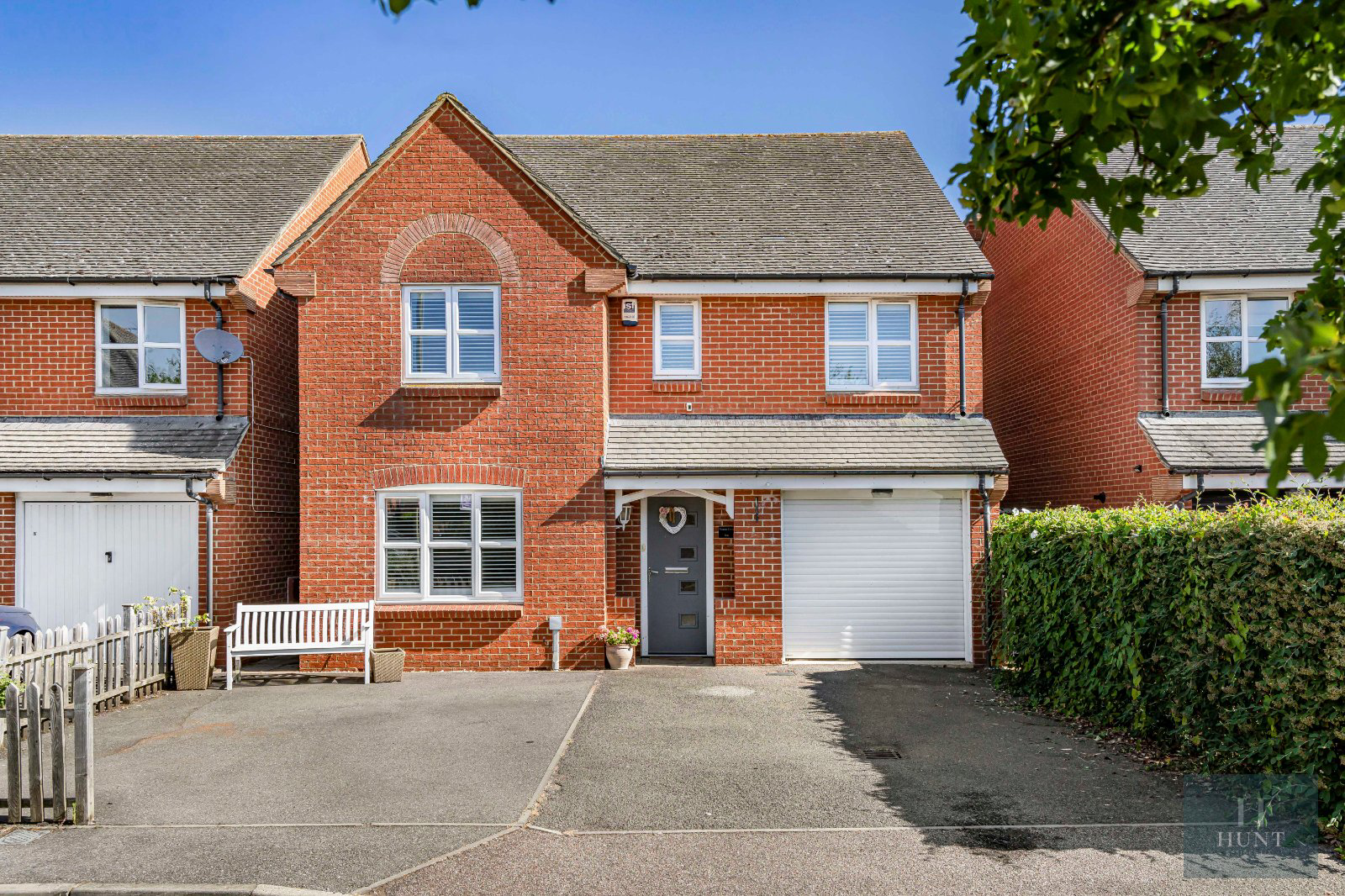 Youens Drive, Thame, Oxfordshire, OX9