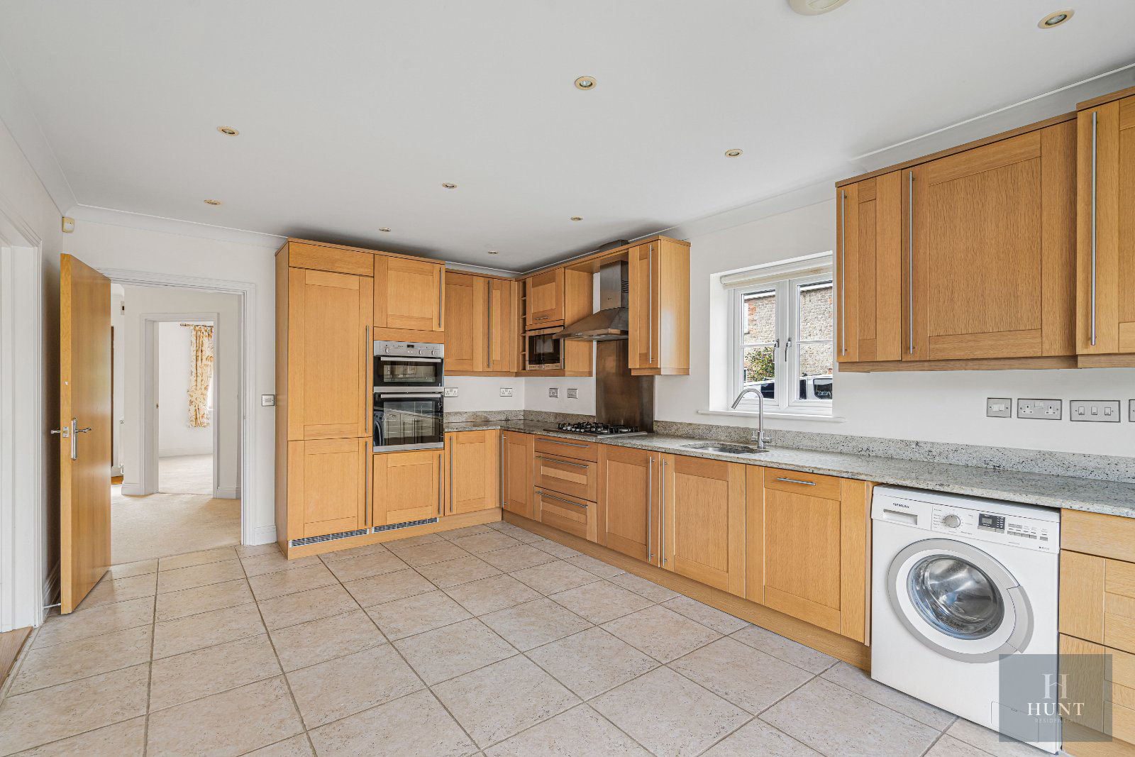 Blanes Close, Long Crendon, Aylesbury, Buckinghamshire, HP18, photo 4