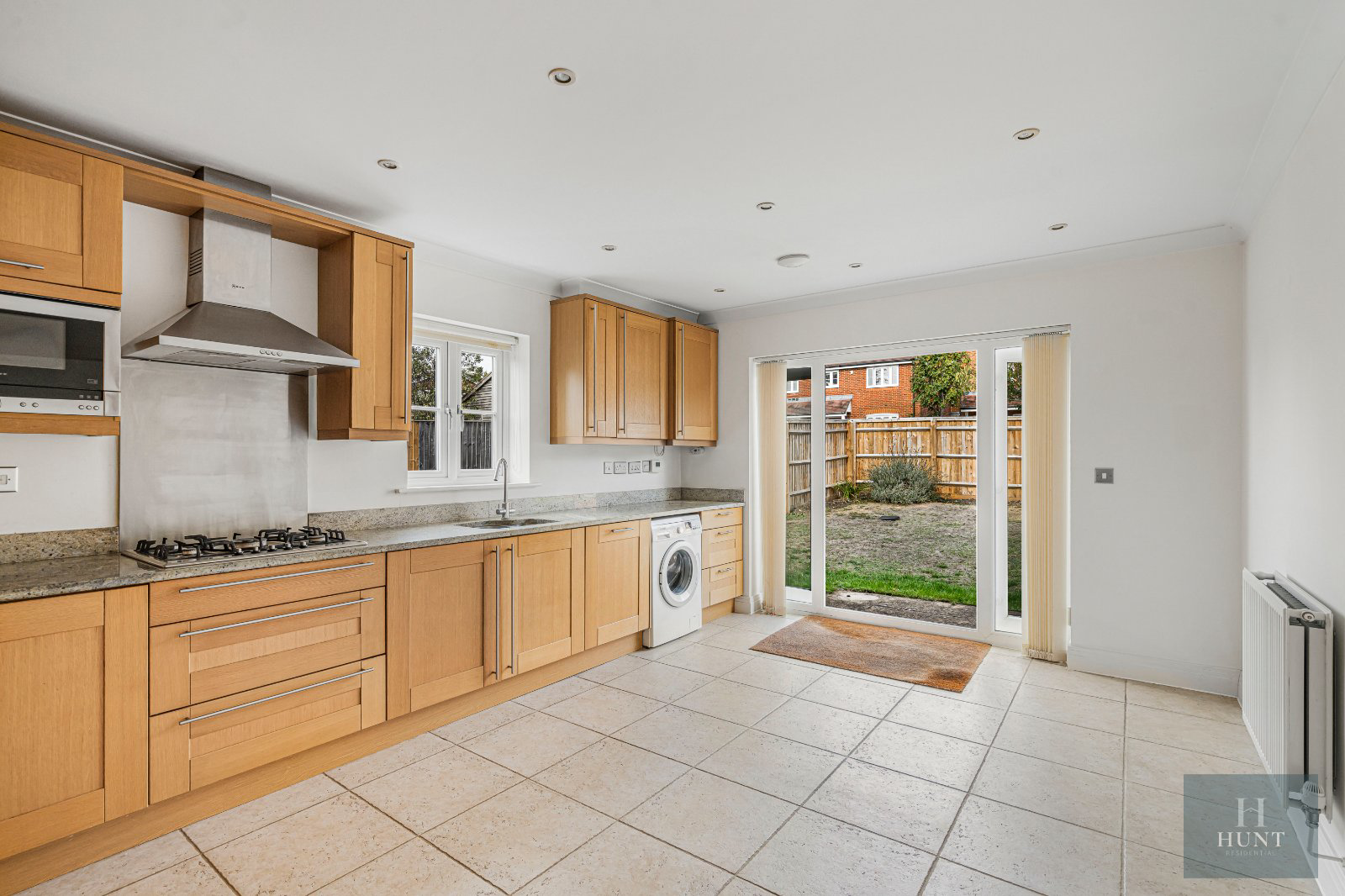 Blanes Close, Long Crendon, Aylesbury, Buckinghamshire, HP18, photo 3