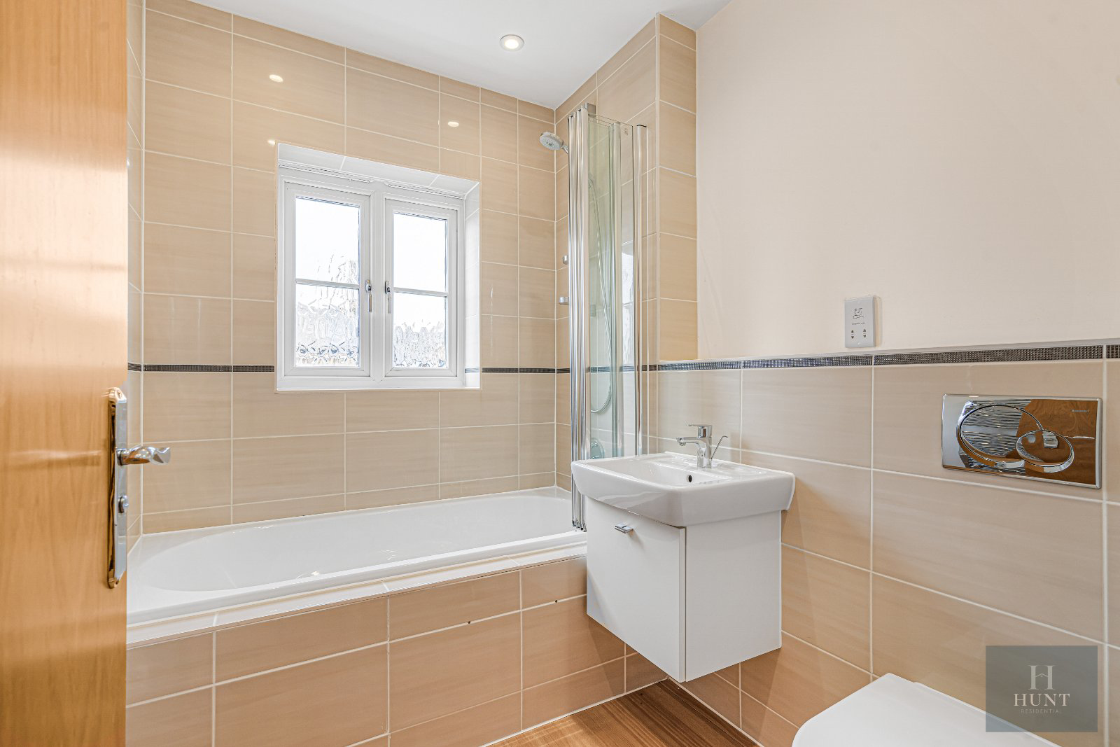 Blanes Close, Long Crendon, Aylesbury, Buckinghamshire, HP18, photo 17