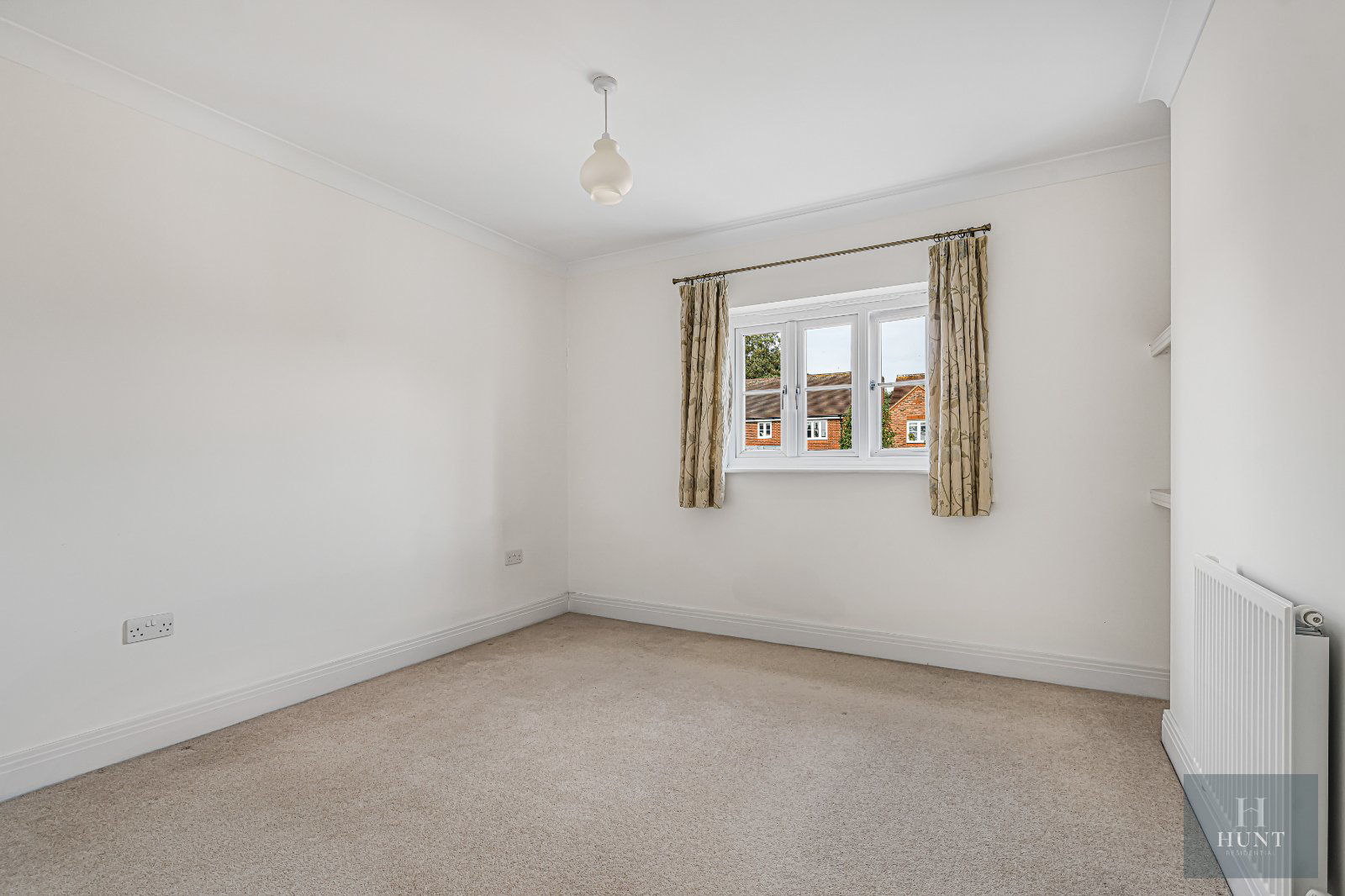 Blanes Close, Long Crendon, Aylesbury, Buckinghamshire, HP18, photo 16