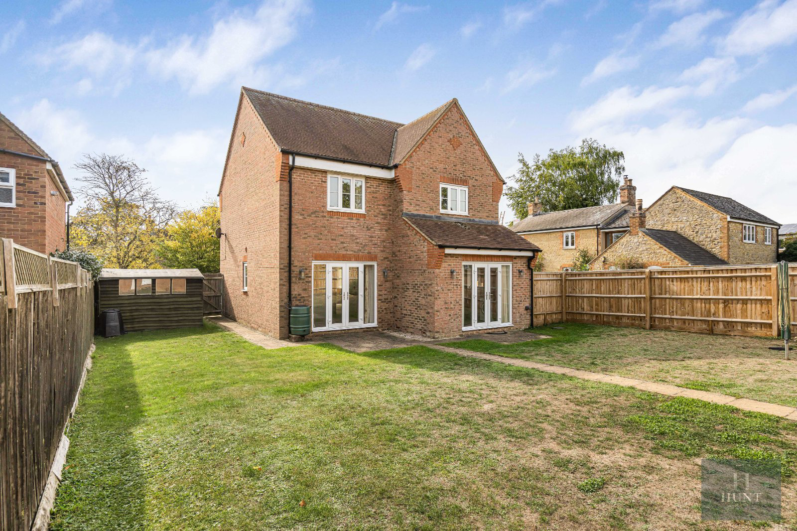 Blanes Close, Long Crendon, Aylesbury, Buckinghamshire, HP18, photo 2