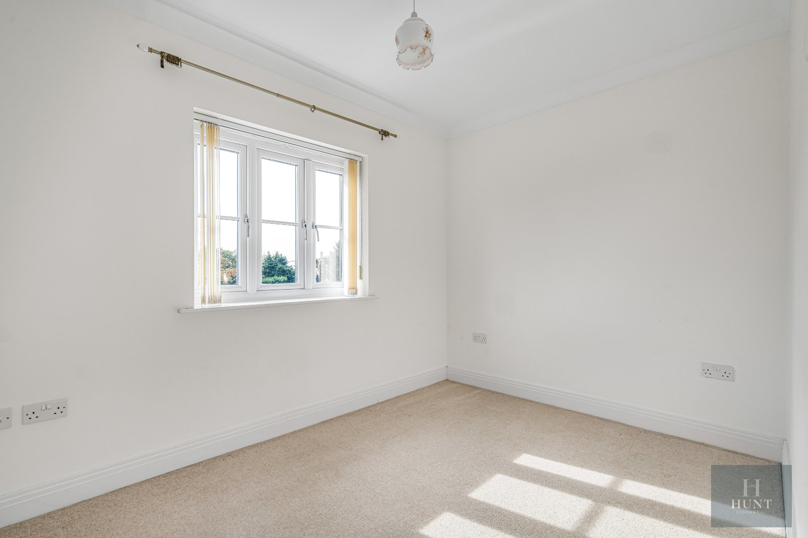 Blanes Close, Long Crendon, Aylesbury, Buckinghamshire, HP18, photo 15