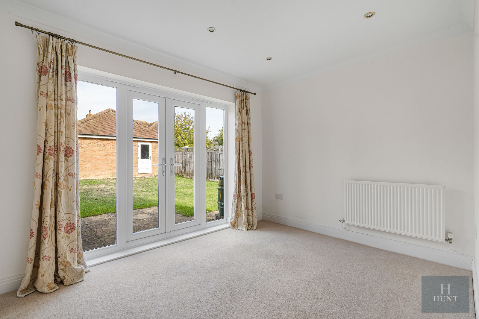 Blanes Close, Long Crendon, Aylesbury, Buckinghamshire, HP18, photo 9