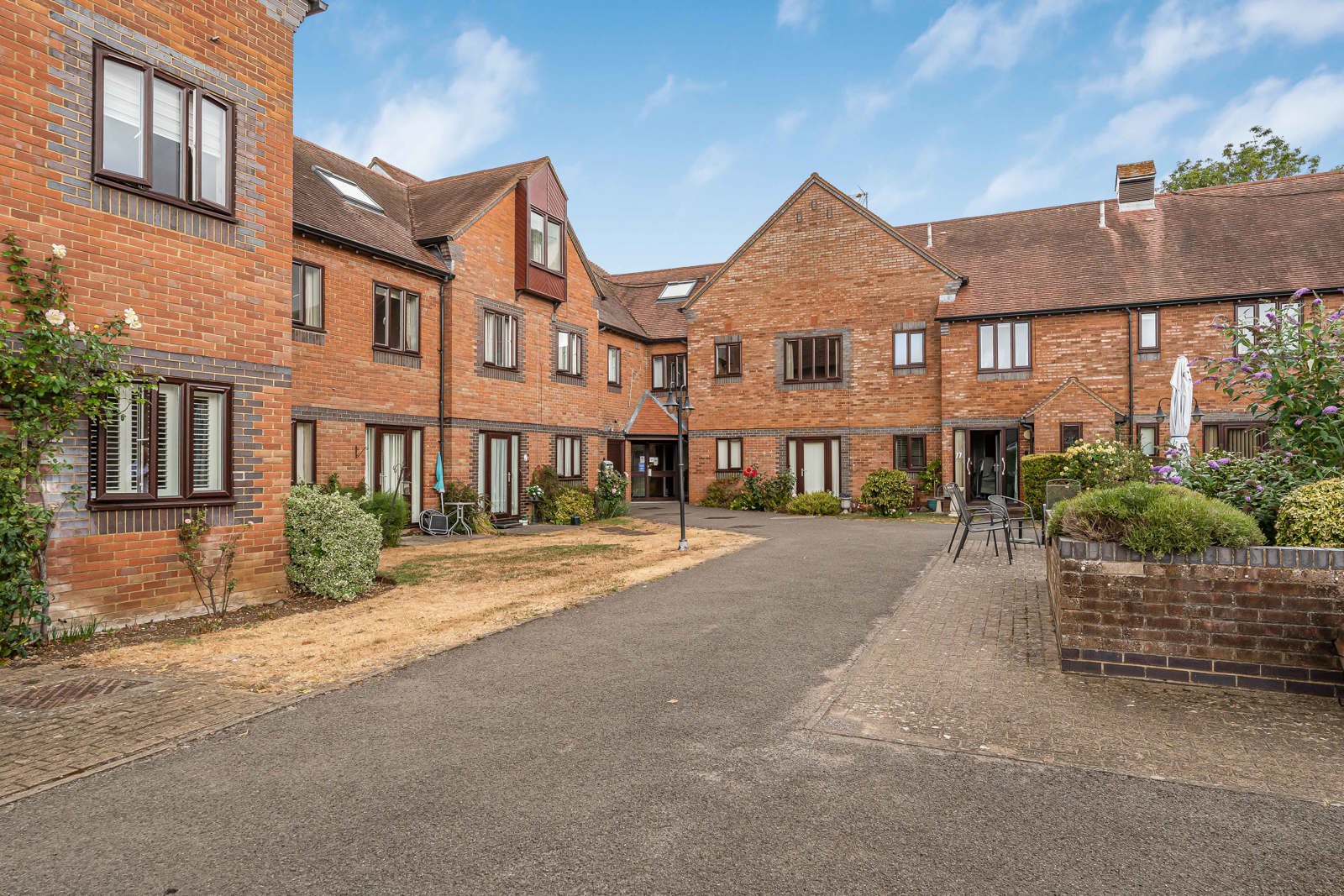 Sharman Beer Court, Thame, Oxfordshire, OX9