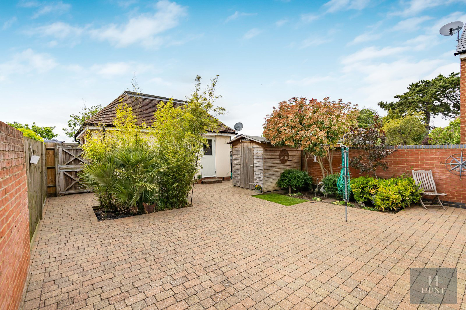 Dadbrook, Cuddington, Aylesbury, Buckinghamshire, HP18, photo 17