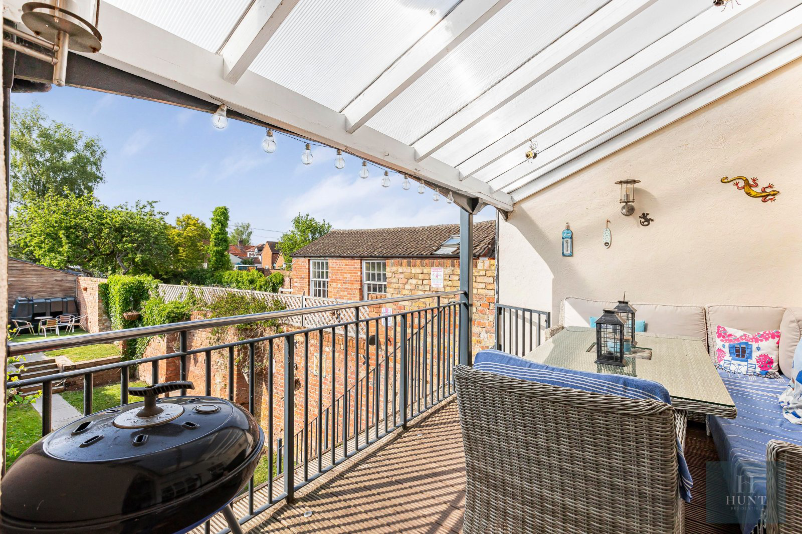 Balcony Dining