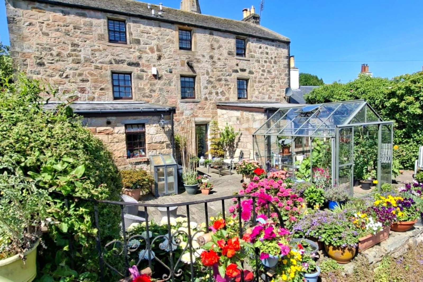 Castle House, 27 High Street, Kirkliston, Eh29 9Ay, Edinburgh, KIRKLISTON, EDINBURGH, EH29 9AY