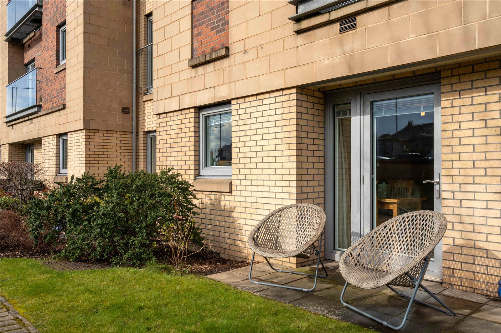 Barnton Grove, Barnton, Edinburgh, EH4