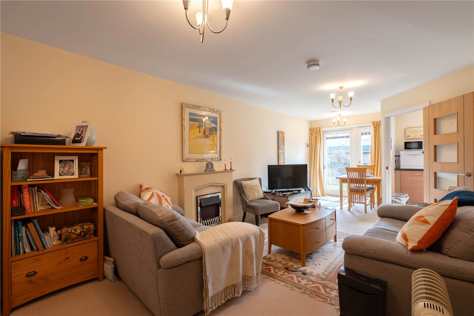 8 Lyle Court 3