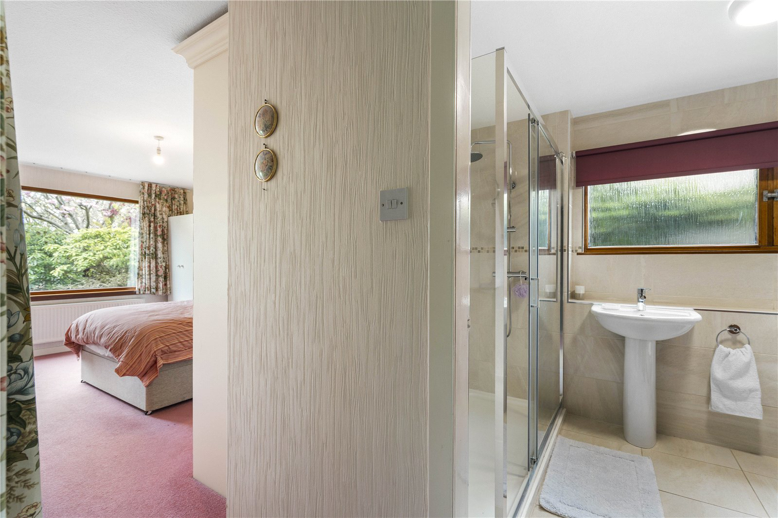 15 Burnbrae