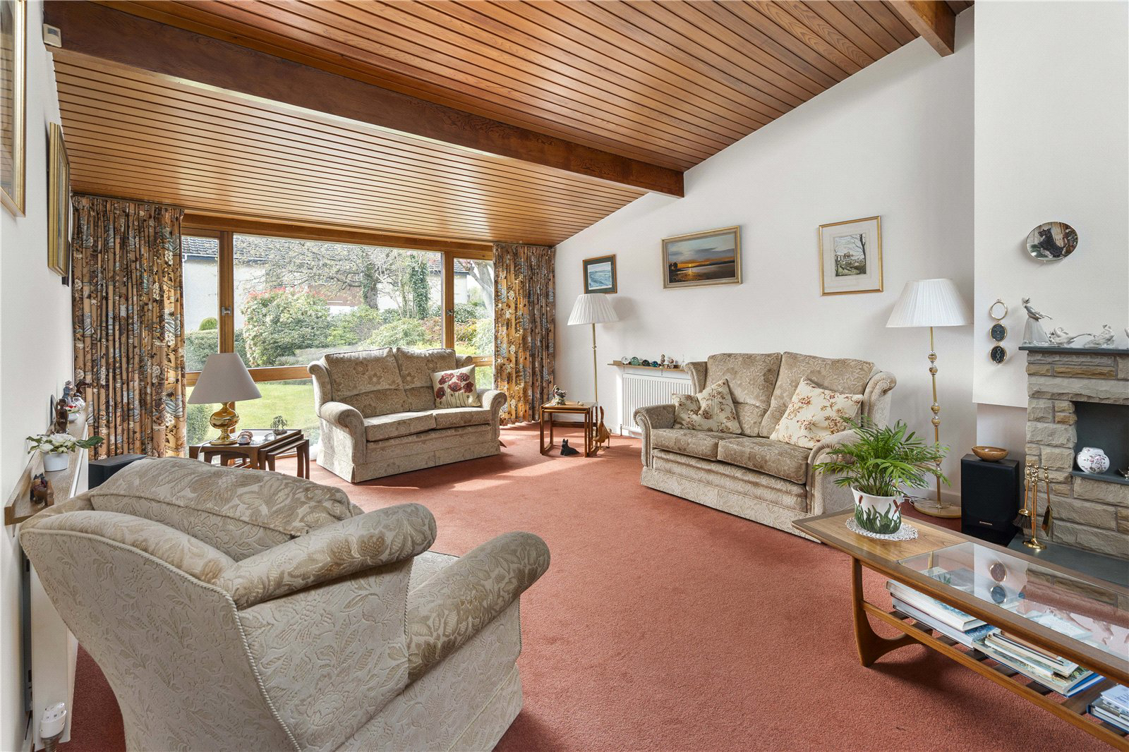 15 Burnbrae