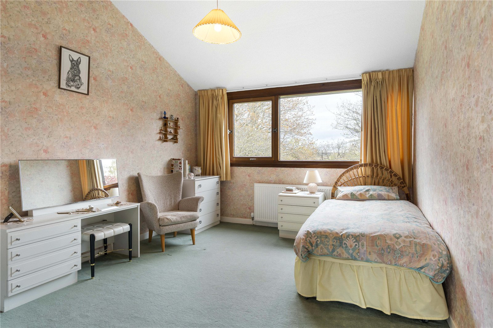 15 Burnbrae