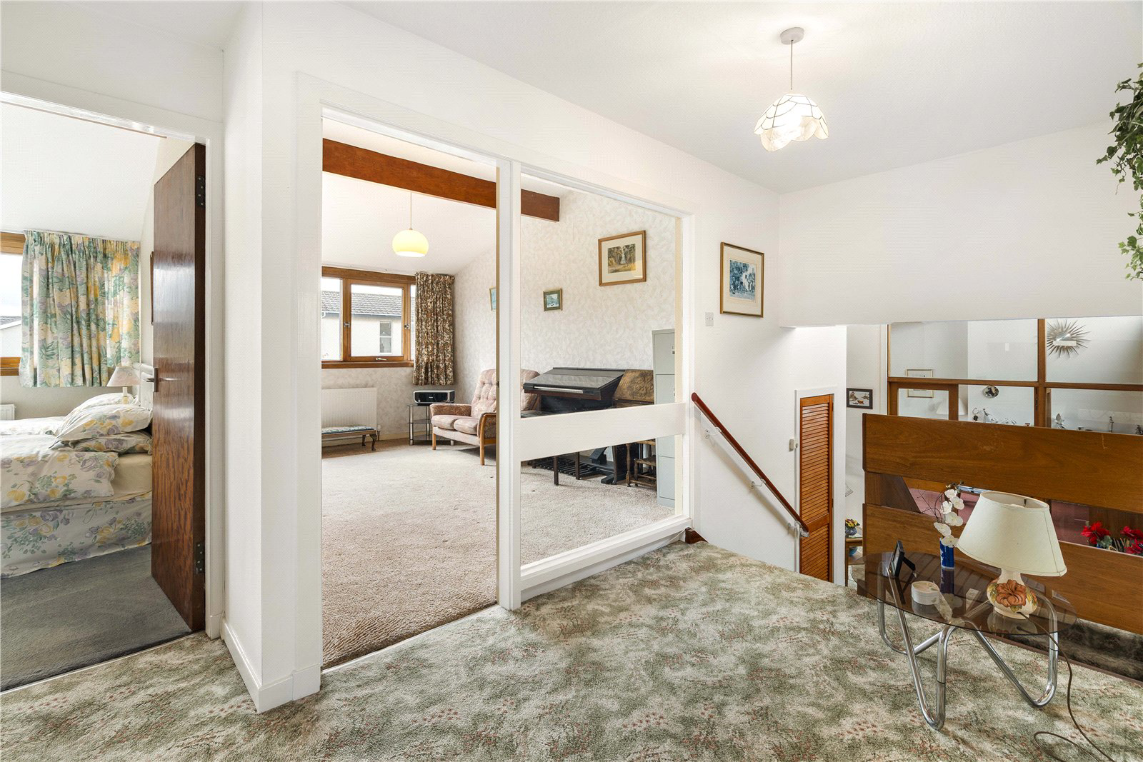 15 Burnbrae