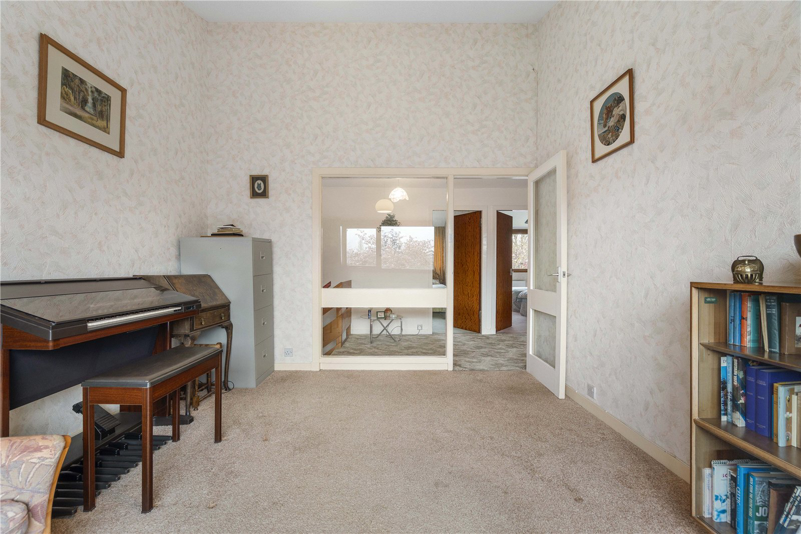 15 Burnbrae