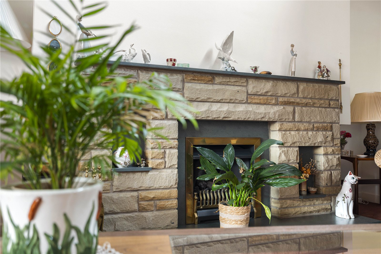 15 Burnbrae