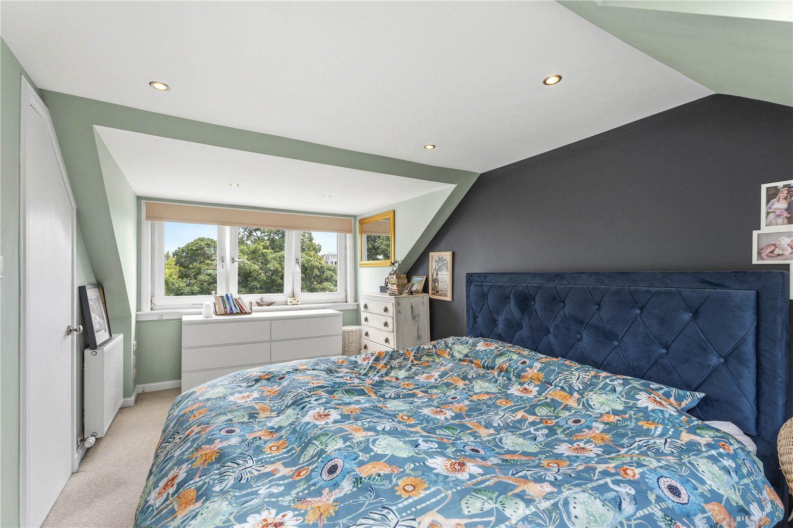 40 South Laverock
