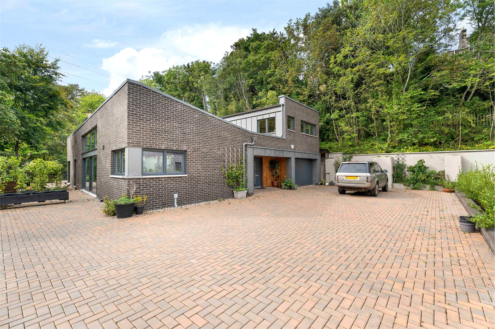 Baberton Loan, Juniper Green, Edinburgh, EH14
