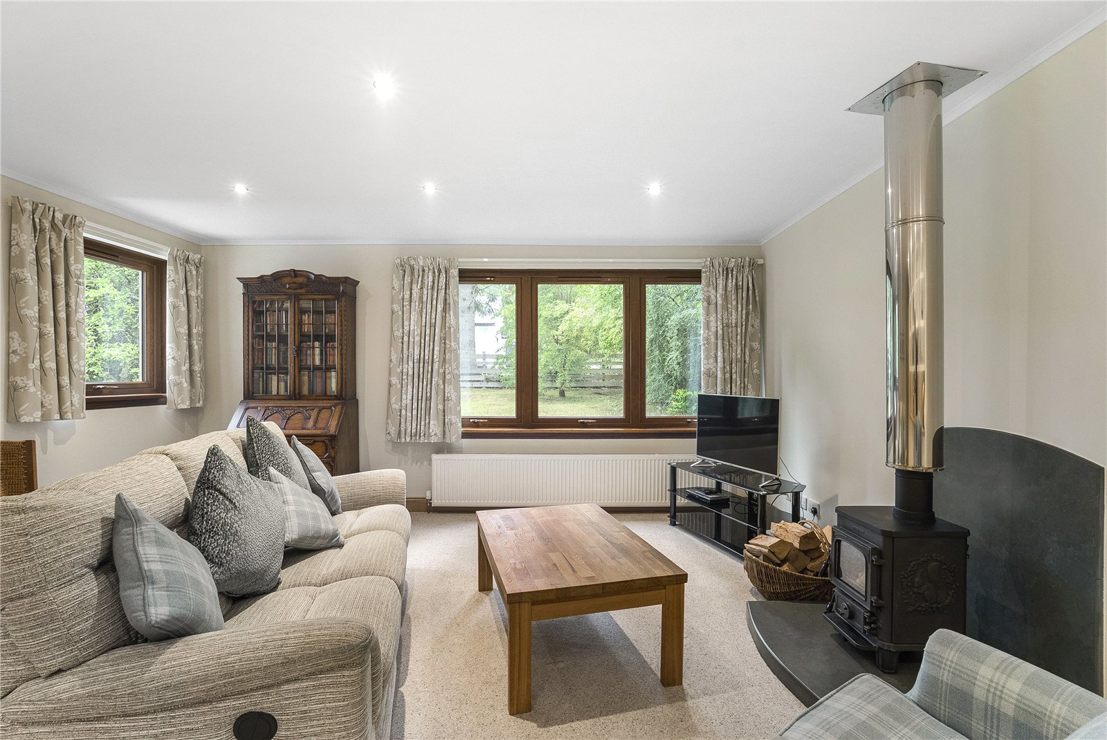 Bellenden Walk, Milltimber, Aberdeenshire, AB13, photo 2