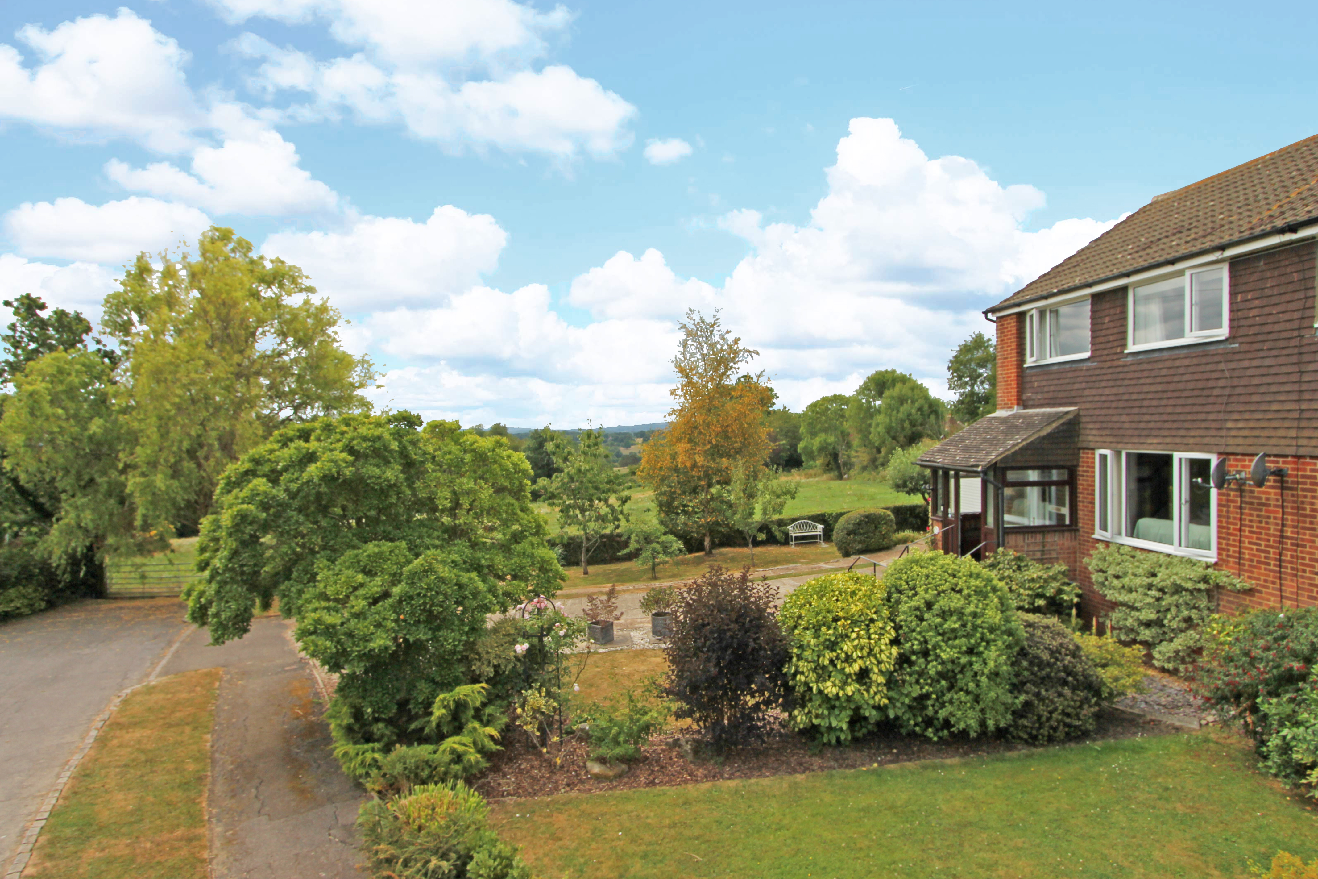 St. Marys Close, Ticehurst, TN5