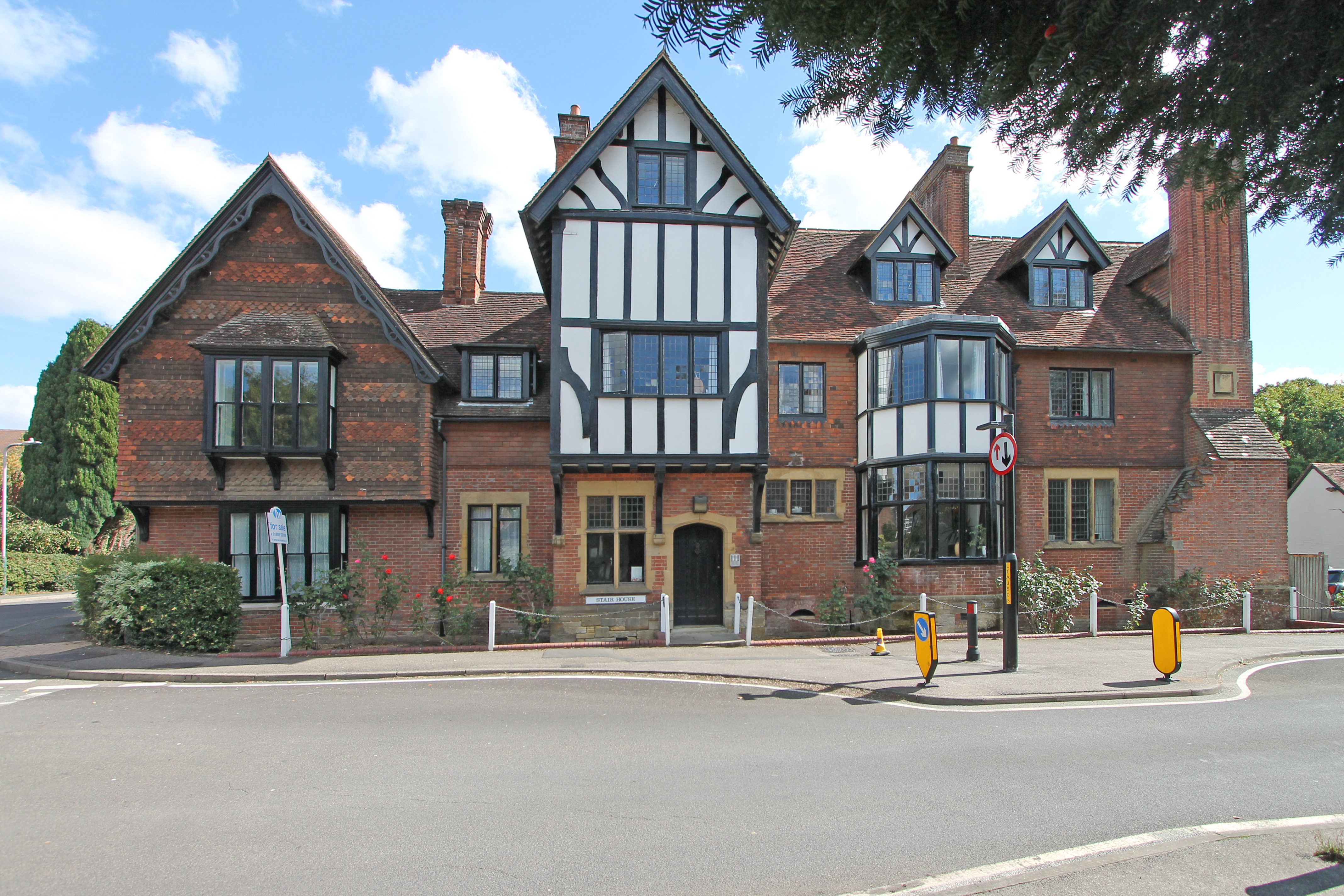 School Hill, Lamberhurst, TN3