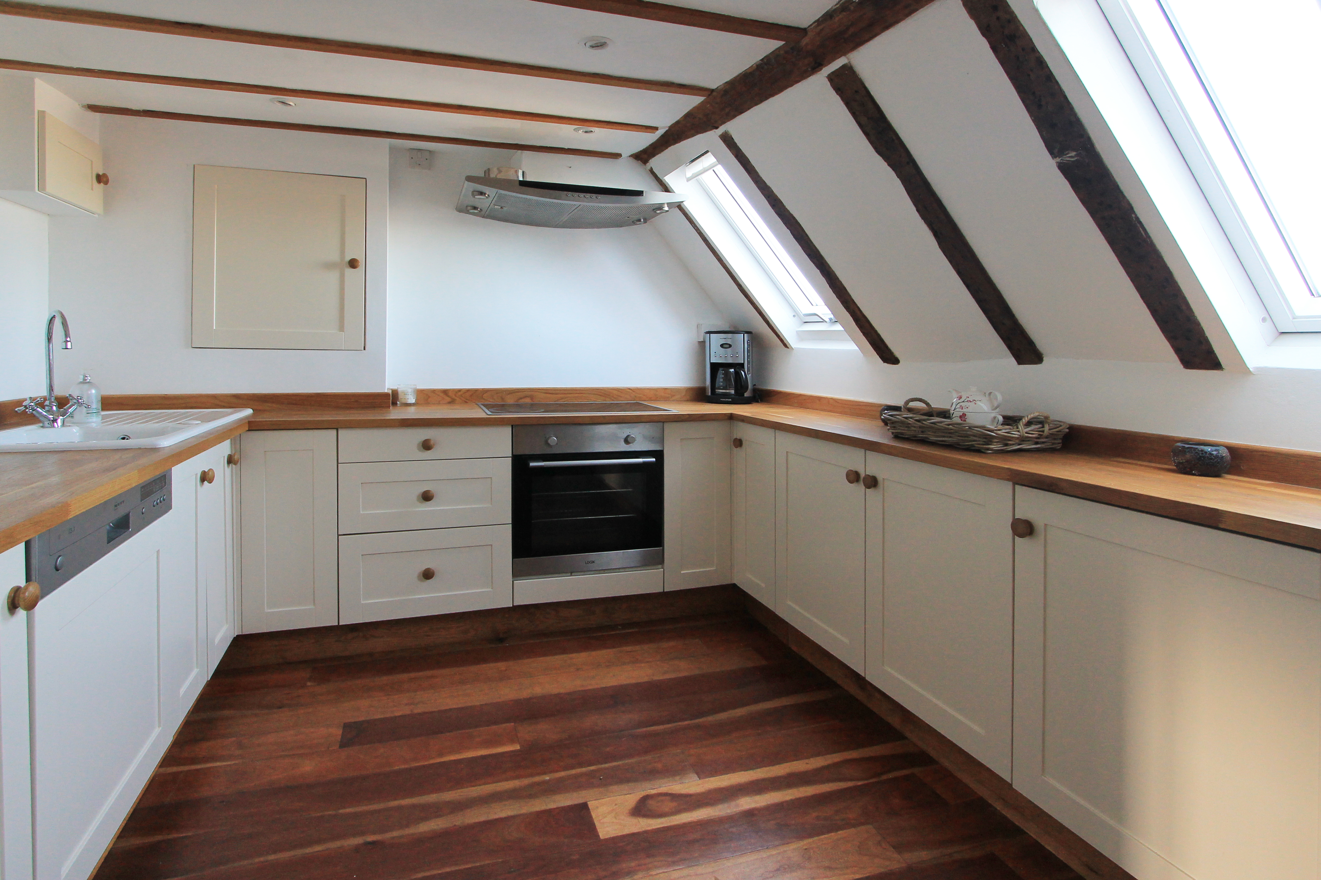 Beautiful, character, top floor flat in the centre of Ticehurst, photo 5