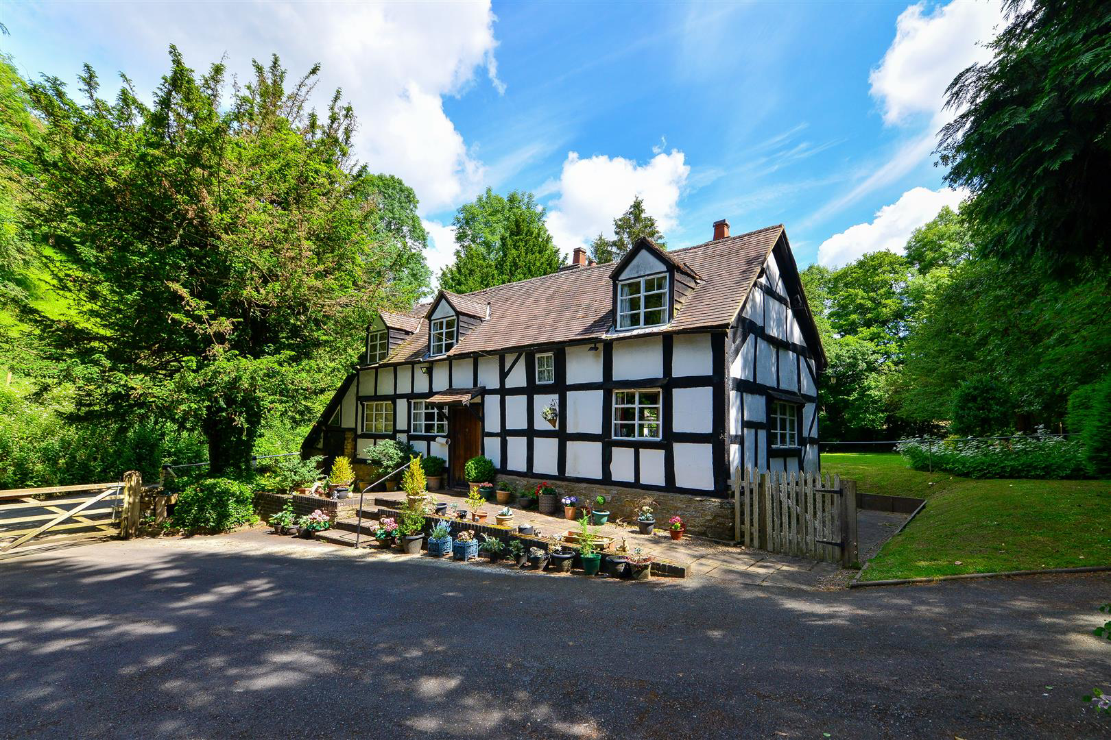 Suckley, Worcester, WR6