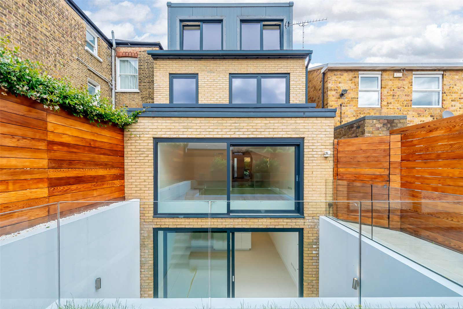 Lebanon Gardens, West Hill, Putney, SW18, photo 15