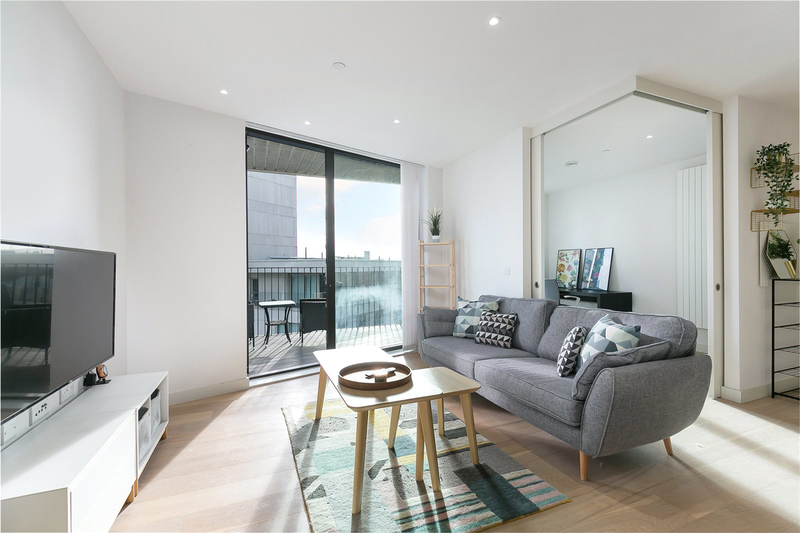 Mercier Court, 3 Starboard Way, Royal Wharf, E16