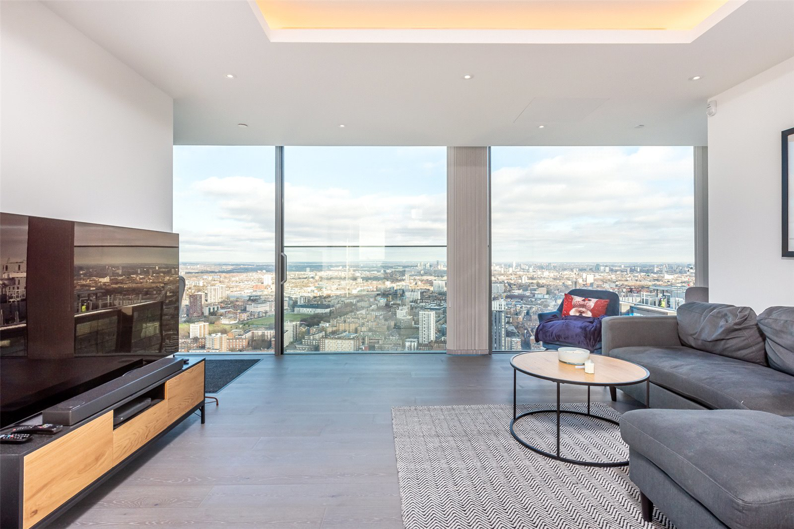 Carrara Tower, 250 City Road, EC1V