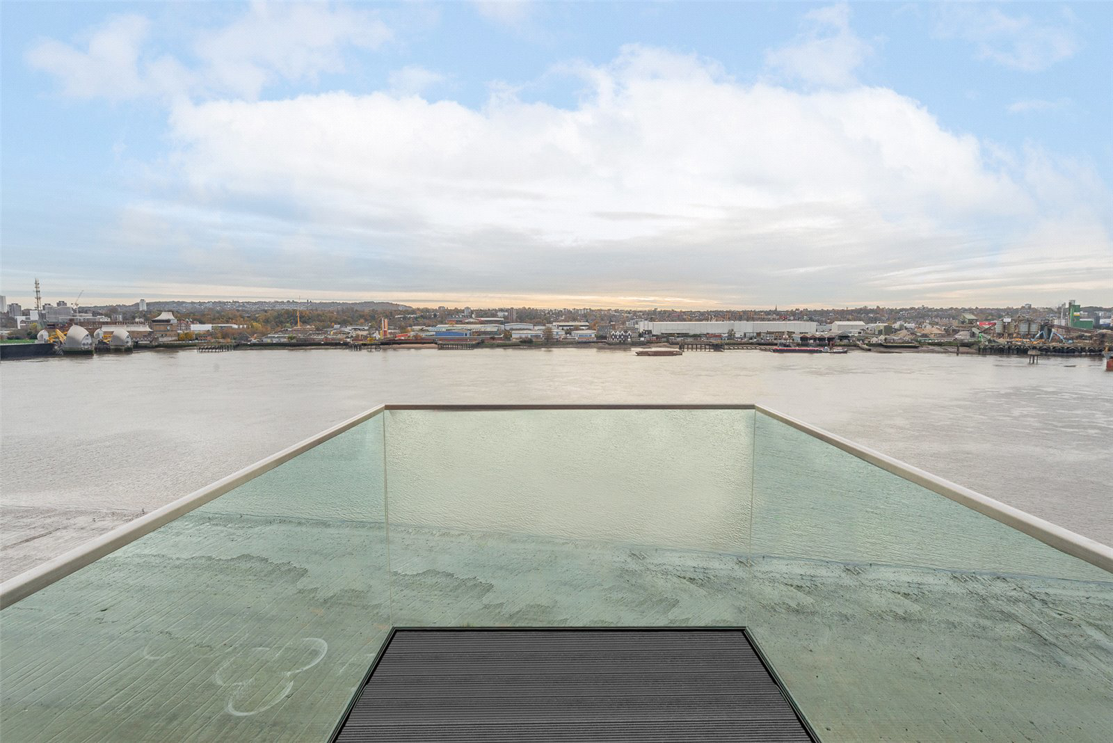 Laker House, Royal Wharf, 10 Nautical Drive, E16, photo 2
