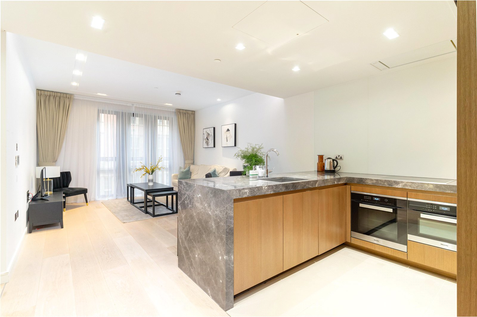Lincoln Square, 18 Portugal Street, West End, WC2A, photo 17