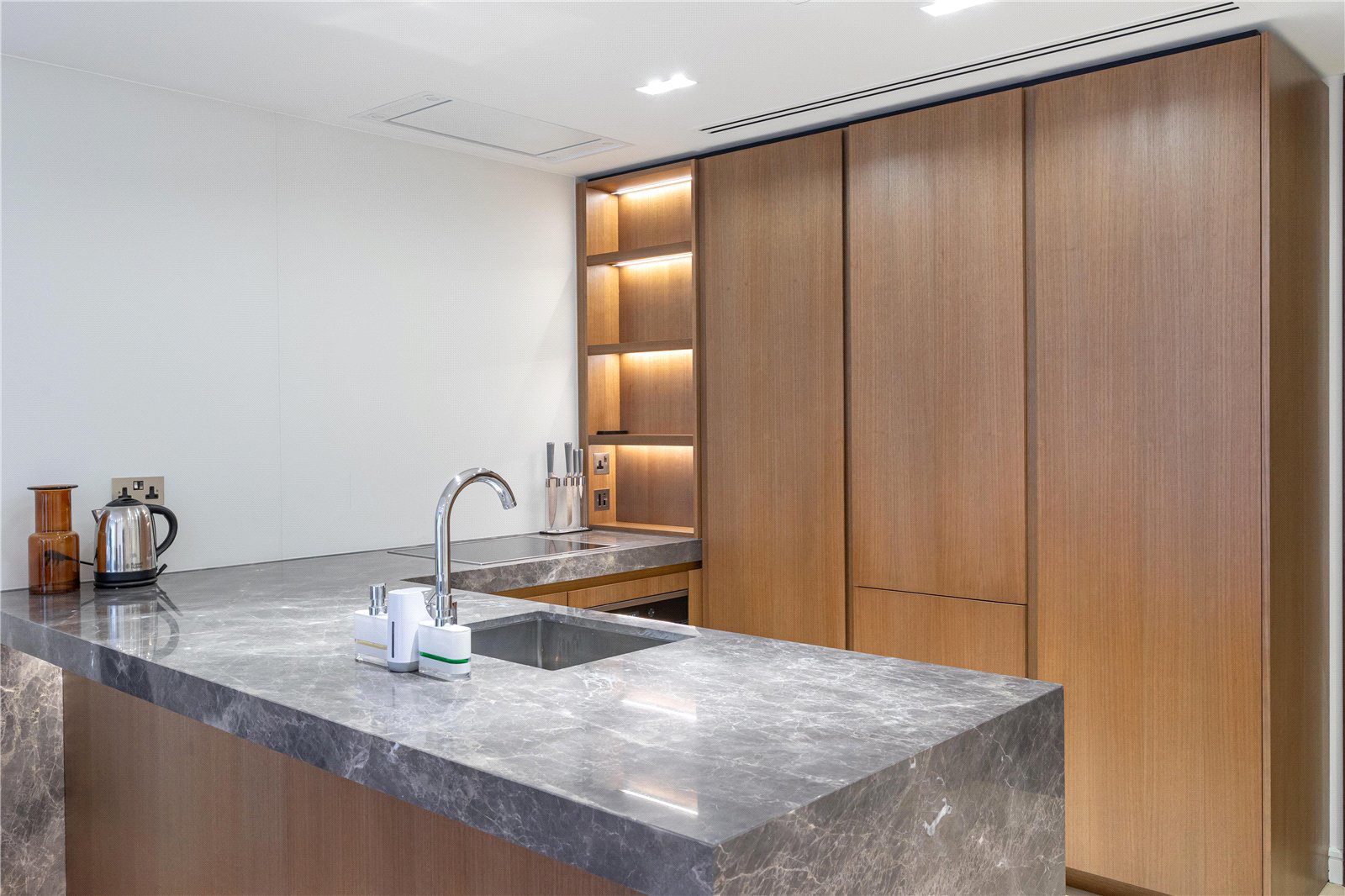 Lincoln Square, 18 Portugal Street, West End, WC2A, photo 4