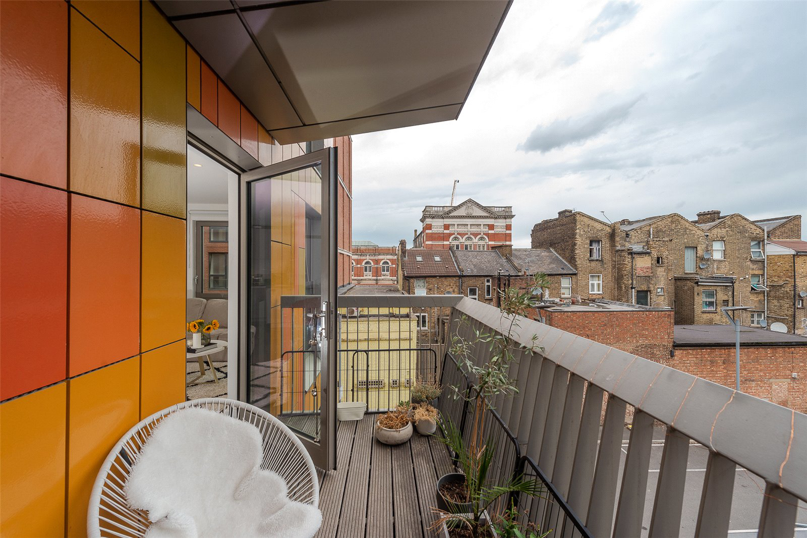 1 Bywell Place, Rathbone Market, Canning Town, E16, photo 10