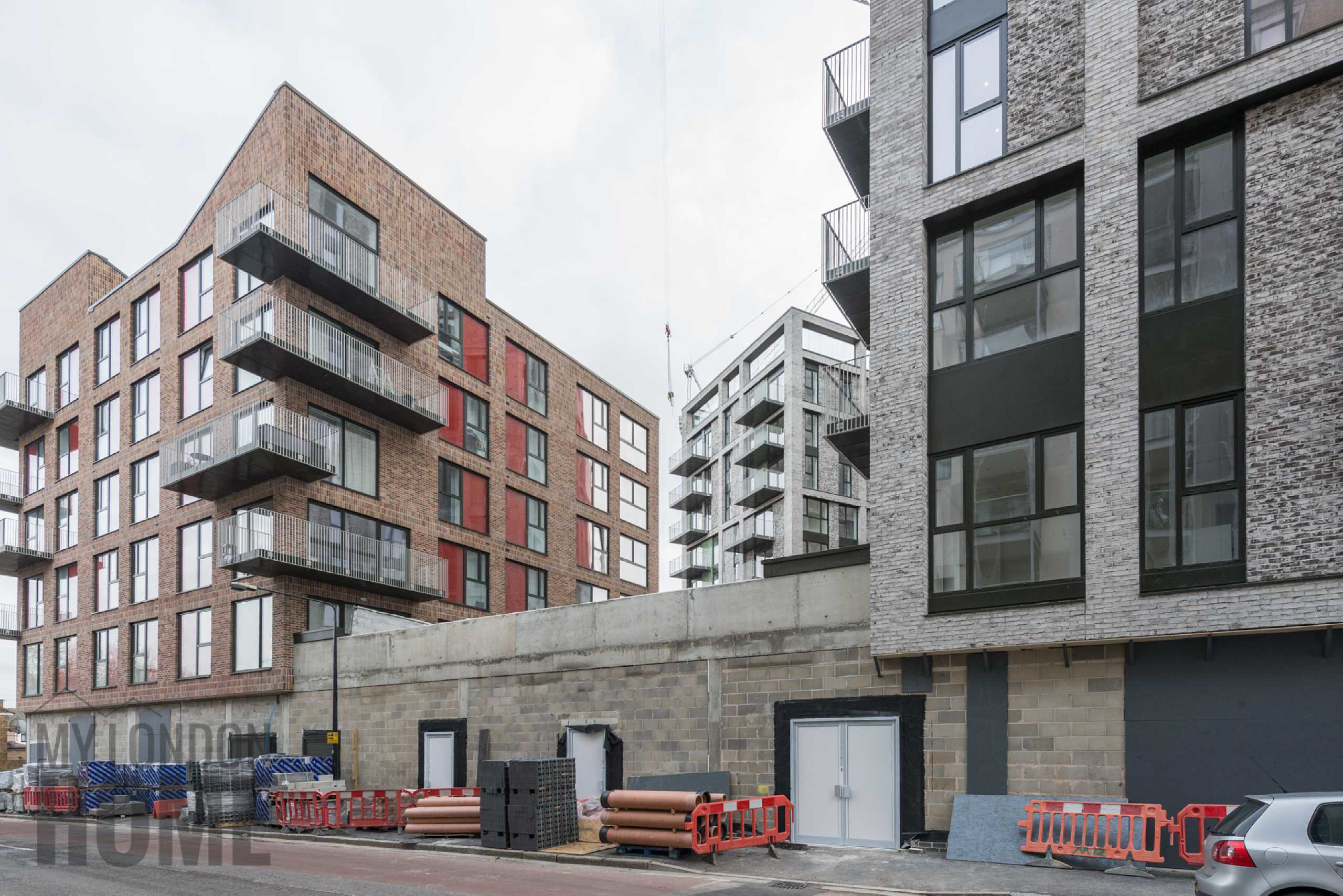 Royal Gateway, Royal Docks, London, E16, photo 6